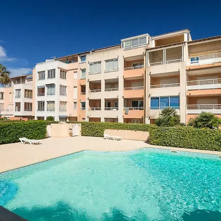 Апарт-готель Vacanceole - Savanna Beach- Terrasses De Savanna 2*